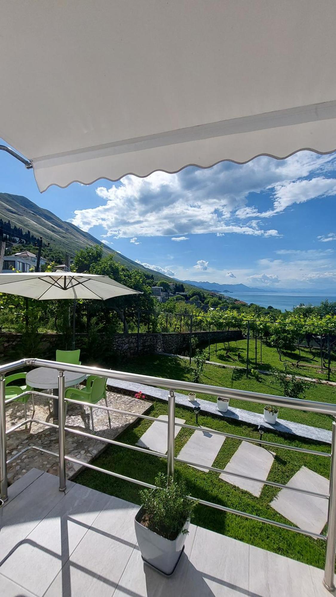 فندق R&R Gesthouse Široka المظهر الخارجي الصورة